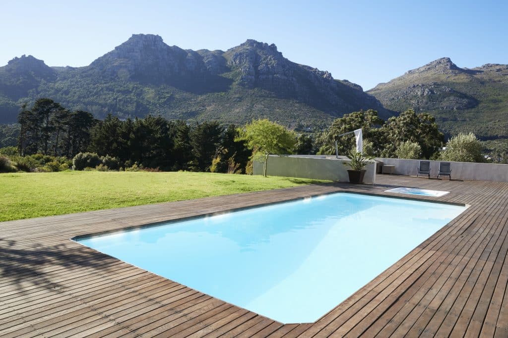 terrasse en bois pour piscine hors sol prendre les dimensions