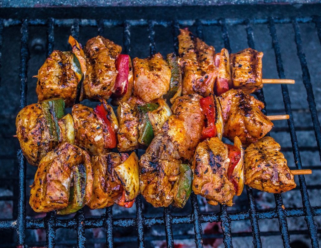 modèles de barbecue au charbon