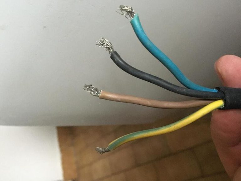 Comment brancher 4 fils sur une prise électrique — free download