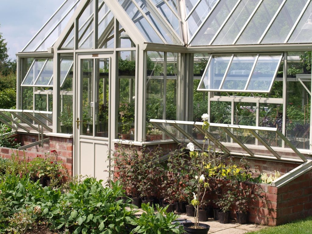 Avantages des serres de jardin