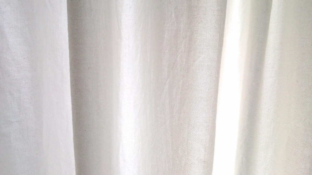 Comment bien choisir un rideau tamisant pour illuminer son intérieur