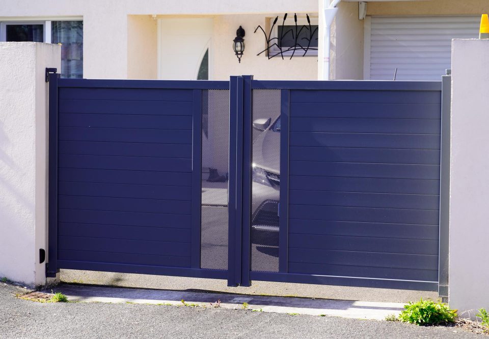 Les nombreux avantages des portails en aluminium