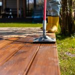 Comment nettoyer une terrasse en bois composite