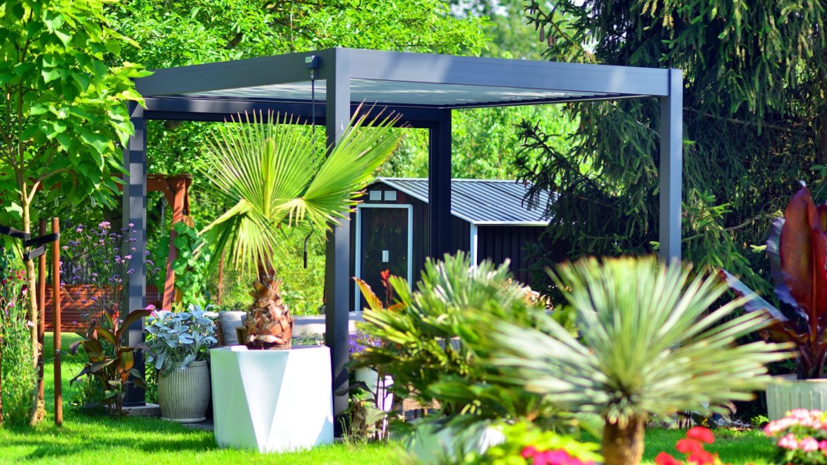 Quels sont les avantages d’opter pour une pergola bioclimatique rétractable